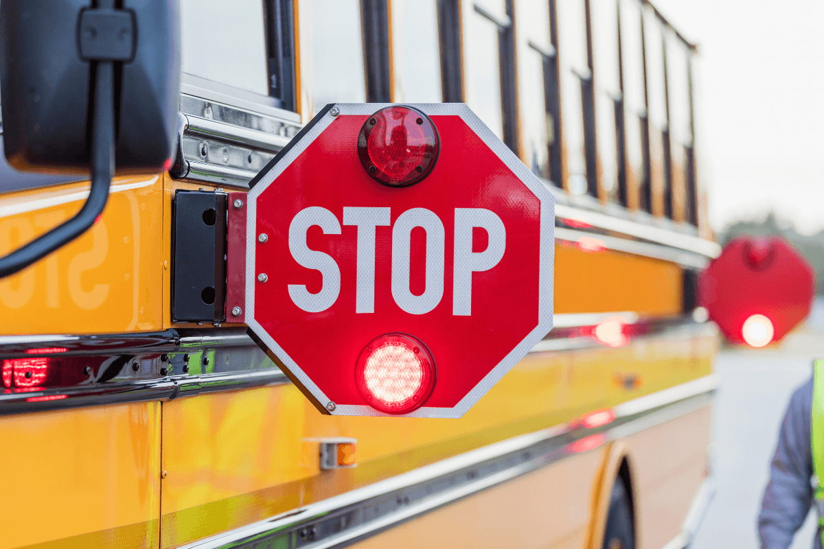 GSI Blog - 6 Reasons School Bus Dealers Need Cloud DMS and ERP - smaller